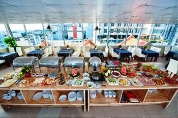 Hotel Bar