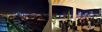Hotel Lounge