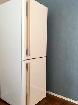 Mini-Refrigerator