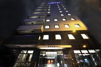 Hotel Front - Evening/Night