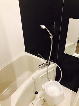 Deep Soaking Bathtub
