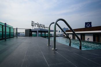 Rooftop Pool