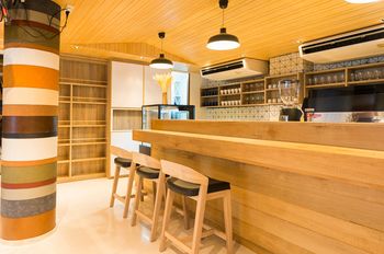 Coffee Shop