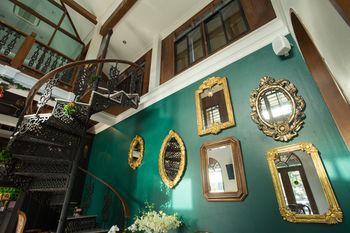 Coffee Shop