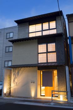 Hotel Front - Evening/Night