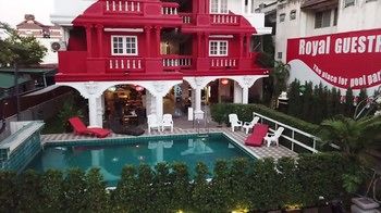 皇家之夜市集飯店 Royal Night Bazaar Hotel